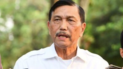 Luhut Sentil Ganjar Soal Jenderal Yang Dukung Prabowo, Luhut: yang Mencla-mencle Dia