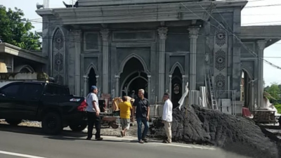 Perhutani Probolinggo Sumbangkan untuk Pembangunan Masjid Jami Nurul Hasan di Jatiroto Lumajang