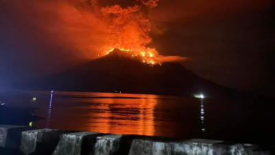 Gunung Api Ruang di Sulawesi Utara Meletus