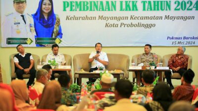 Peningkatan Kompetensi Anggota LKK Kelurahan Mayangan Melalui Pembinaan