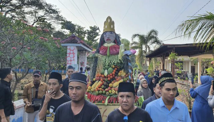 Selamatan Kirab Jodang di Desa Krejengan Probolinggo Masih Menjadi Tradisi