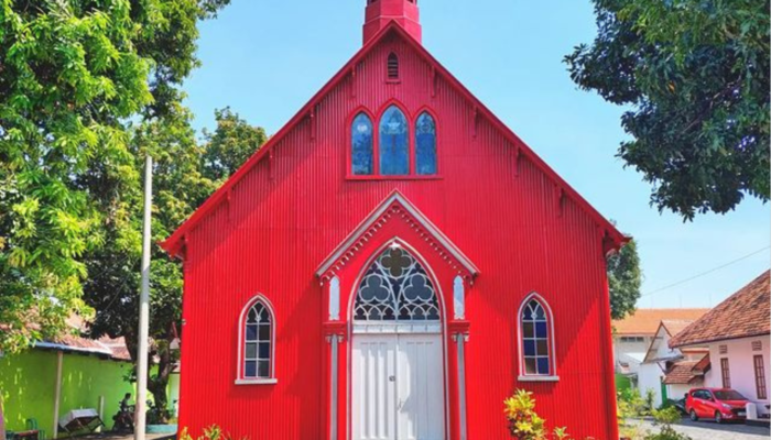 Gereja Merah Probolinggo, Ikon Sejarah yang Langka Hanya Ada 2 di Dunia