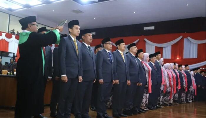 50 Anggota DPRD Kabupaten Probolinggo Resmi Dilantik