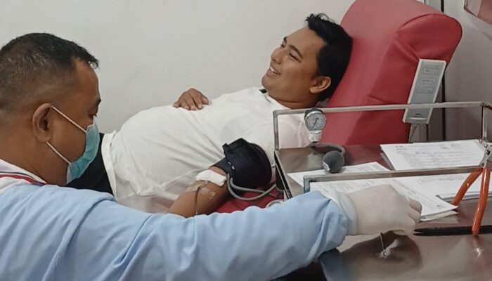 Zainal Arifin, Gelar Donor Darah untuk Masyarakat Warga Probolinggo