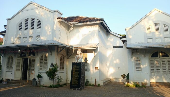 Sejarah Pelayanan Kesehatan di Museum Dr. Mohamad Saleh Probolinggo