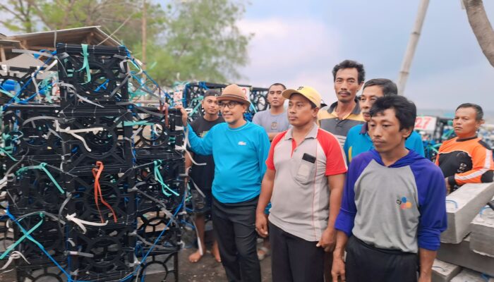 Habib Mahdi Berikan Bantuan Rumah Ikan untuk Nelayan di Probolinggo