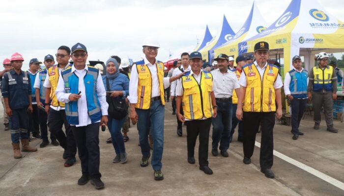 Menteri PU Pastikan Kesiapan Tol Probowangi Jelang Libur Nataru 2025