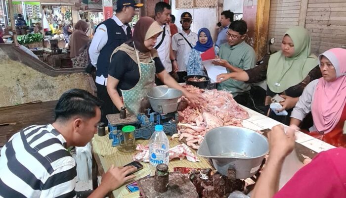 Jelang Ramadhan, DKUPP Probolinggo Sidak Pasar: Harga Aman, Warga Diminta Belanja Bijak