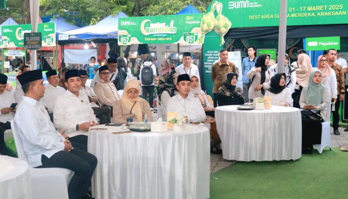 Bupati Probolinggo Gus Haris Resmi Buka Bazar Takjil dan Festival Ramadhan 2025